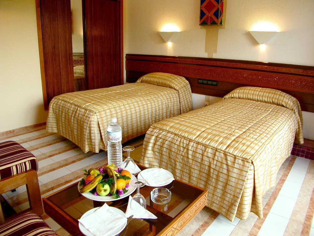 Sidi Harazem Hotel Ngoại thất bức ảnh