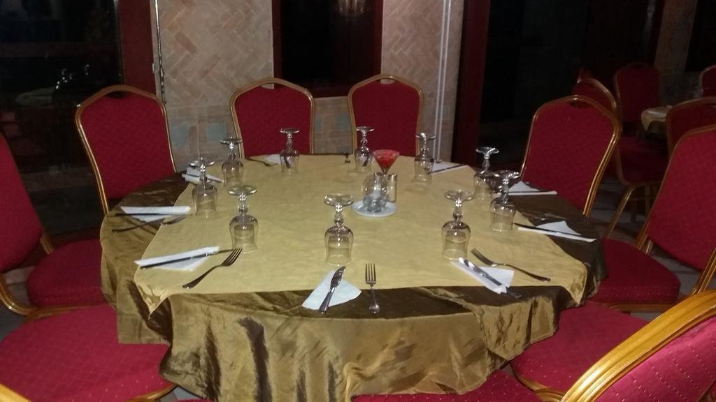 Sidi Harazem Hotel Ngoại thất bức ảnh