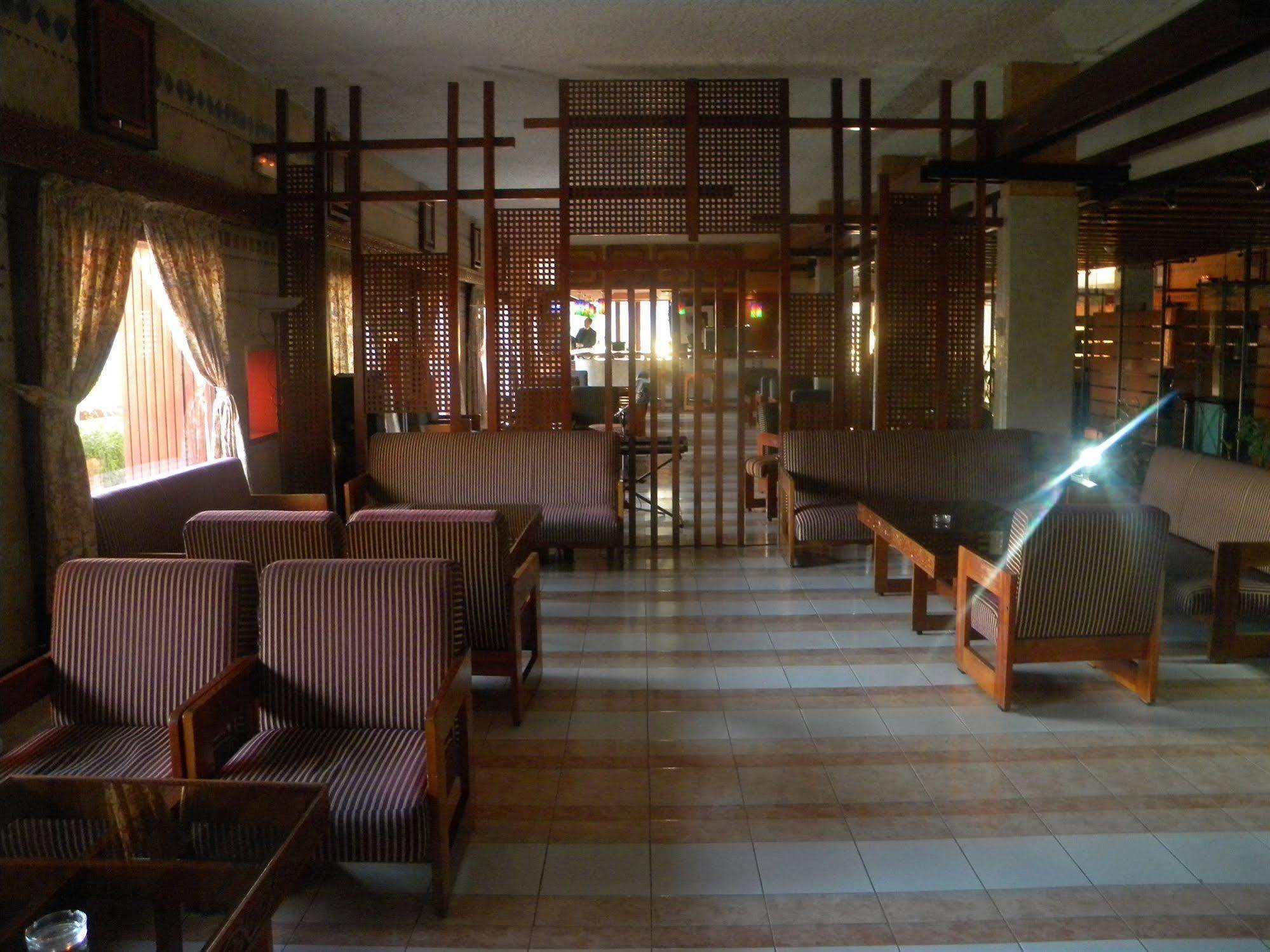 Sidi Harazem Hotel Ngoại thất bức ảnh