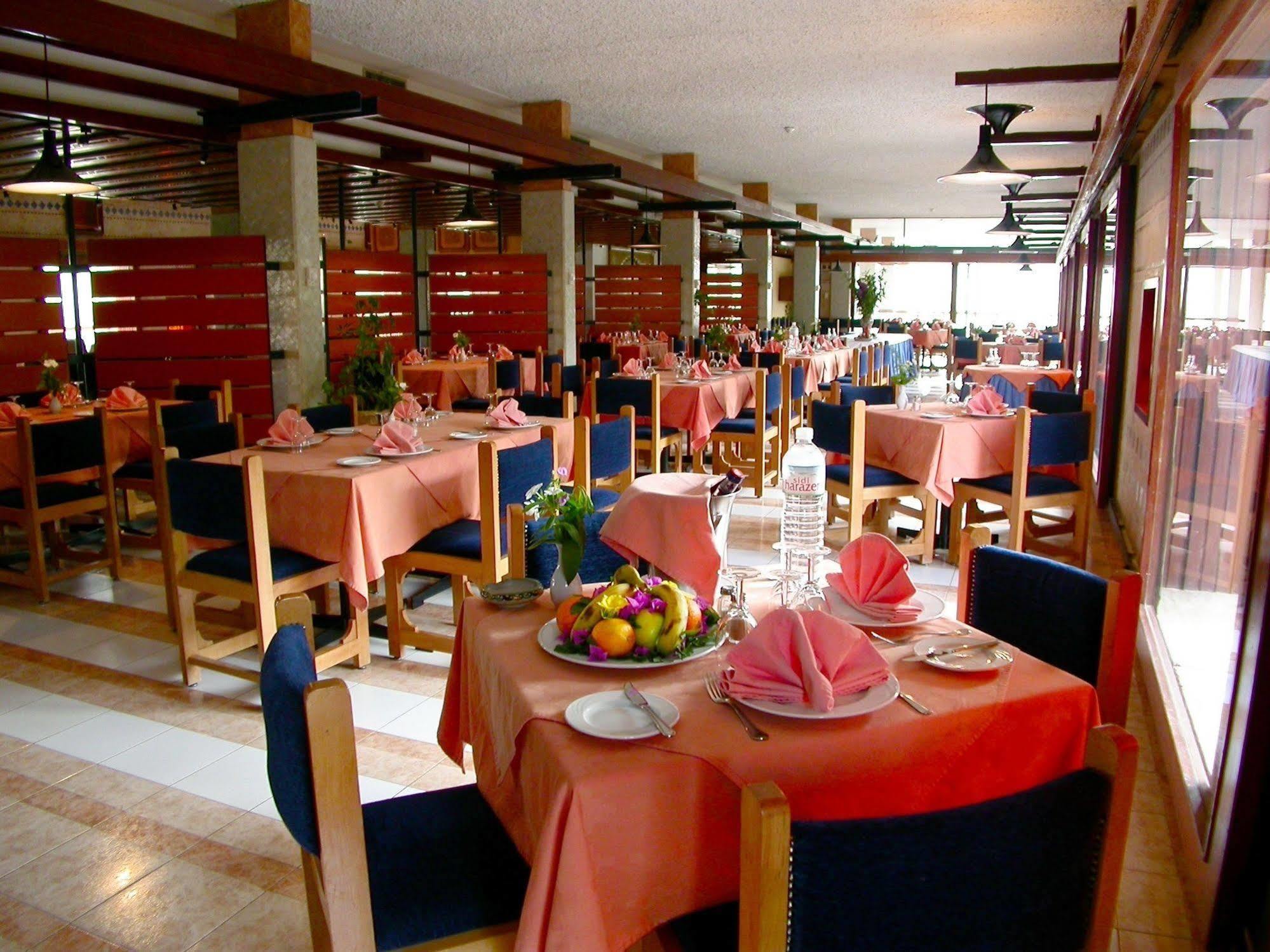 Sidi Harazem Hotel Ngoại thất bức ảnh