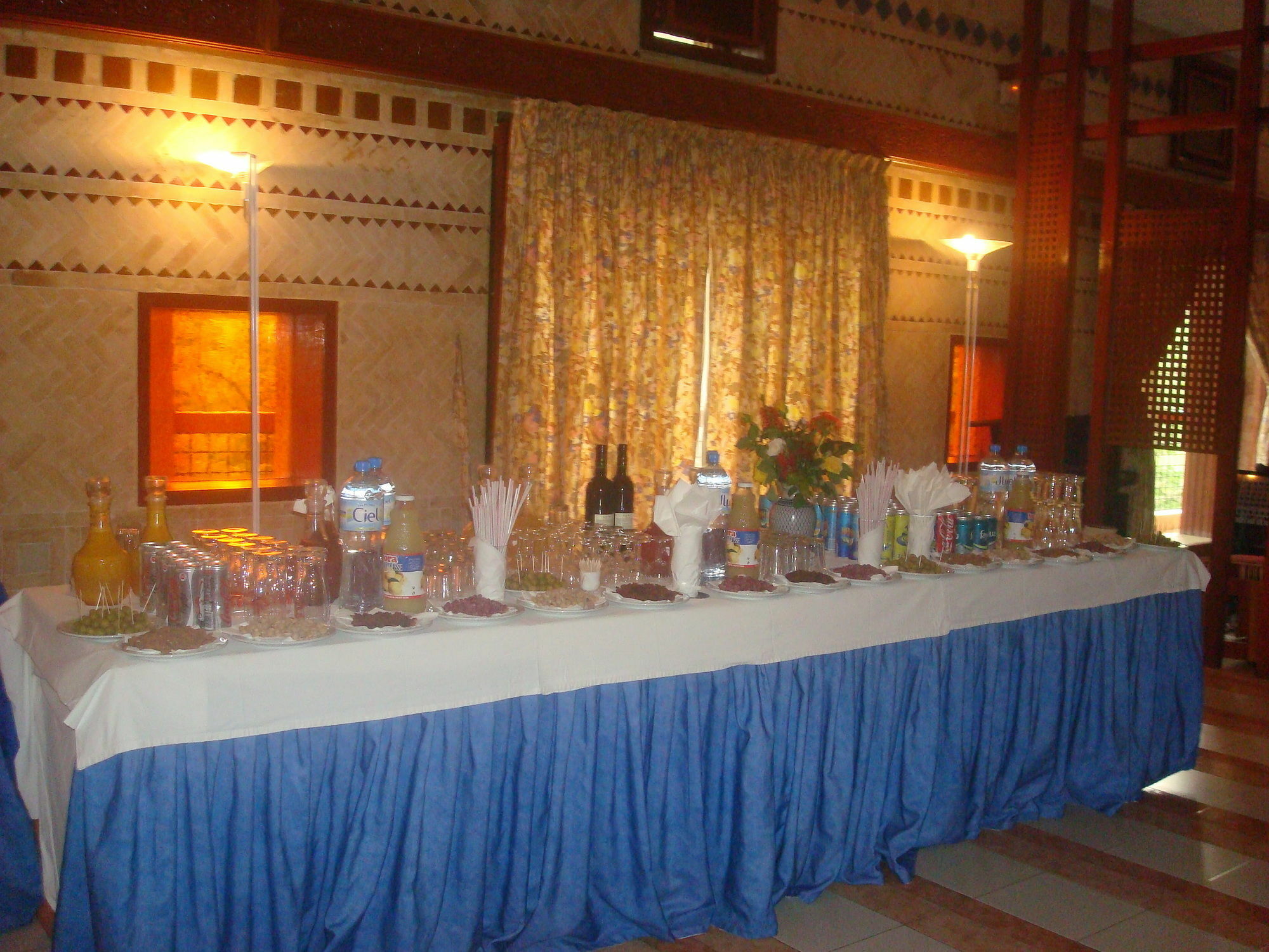 Sidi Harazem Hotel Ngoại thất bức ảnh